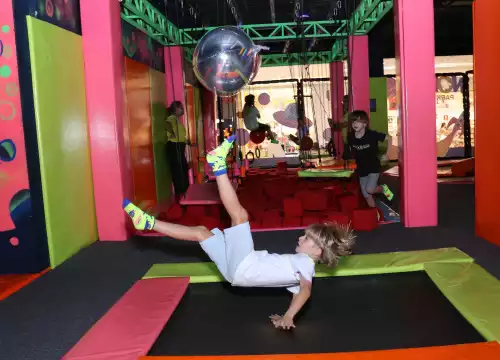Wow Park Porto Alegre: O Melhor Parque Trampolim no Barra Sul Shopping